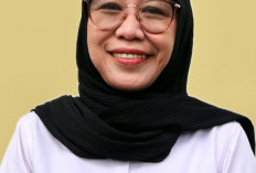 Bukan Sekadar Pintar: Mengapa Pendidikan Harus Kembali Berpijak pada Adab