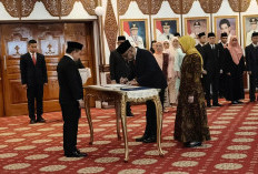 Dilantik oleh Gubernur, Sudirman Resmi Jabat Komisaris Utama Bank Jambi Periode 2026–2030