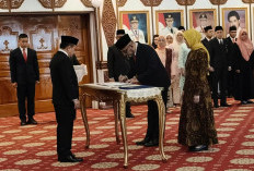  Sudirman Resmi Dilantik jadi Komut Bank Jambi! Al Haris Bongkar Target hingga Ancaman Serius yang Mengintai