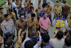 Akhirnya Terwujud! Edi Purwanto Resmikan Jalan Singkut 7, Akses 5 Desa Sarolangun Kini Terbuka Lebar