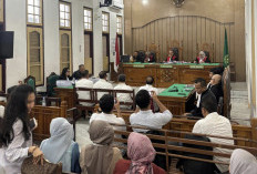 Jaksa Tuntut Irwan Perangin-angin 1,5 Tahun Penjara, Kuasa Hukum Sebut Fakta Sidang Diabaikan