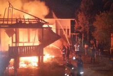 Kebakaran Hanguskan Rumah Panggung Warga di Penyengat Olak Muaro Jambi 