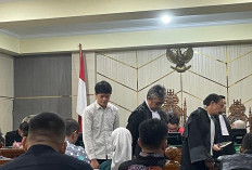 Jaksa Bongkar Bukti Chat dan Transferan ke Anggota Dewan, Sidang Korupsi PJU Kerinci Memanas
