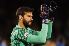 Alisson Semakin Dekat ke Juventus, Liverpool di Persimpangan Sulit