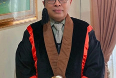 Anak Penjual Gorengan Jadi Profesor, Pesan Prof. Mairizal: Keterbatasan Bukan Alasan untuk Berhenti Bermimpi!