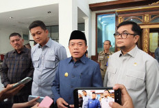 Gubernur Al Haris Hadiri Paripurna DPRD, Tegaskan Tindak Lanjut Rekomendasi Pansus
