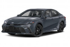 Facelift Toyota Camry 2026 Lebih Agresif, Teknologi Makin Canggih jadi Mobil Andalan Pejabat