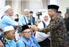  Sekda Muaro Jambi Sambut Kepulangan Jamaah Haji, Ajak Jaga Kemabruran dalam Kehidupan Bermasyarakat